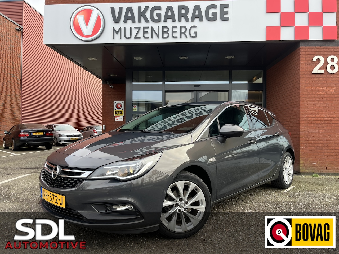 Opel Astra - 1.4 Innovation 150 PK!! // LED // NAVI+CARPLAY // CAMERA+SENSOREN // STUUR+STOELVERWARMING - AutoWereld.nl