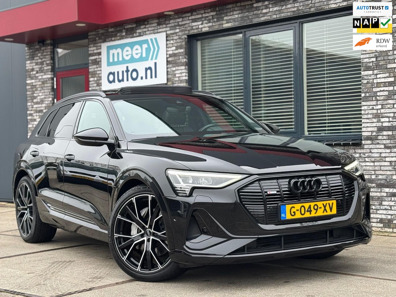 Audi e-tron - 3x S-LINE l PANO l LUCHTVERING l CARPLAY l 22INCH l ADAPT.CUIRSE l SFEER l ORG.NL l DEALER - AutoWereld.nl