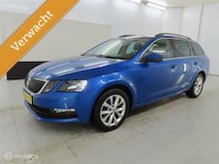 Skoda Octavia Combi - 1.5 TSI Greentech Business Edition Trekhaak/Stoelverwarming