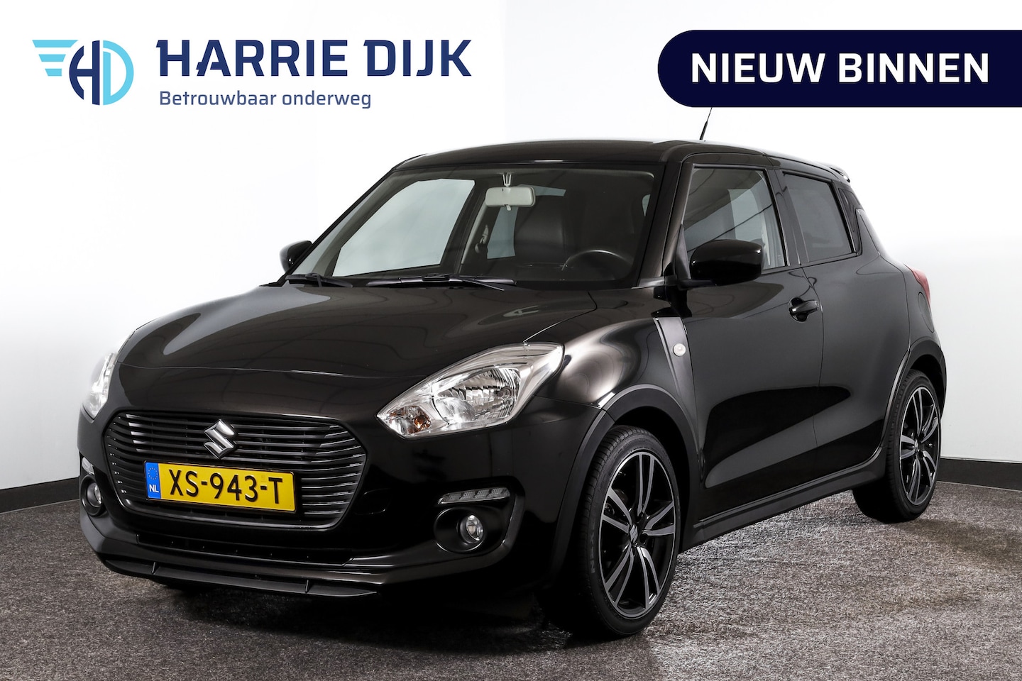 Suzuki Swift - 1.2 90 PK Sportline | Stoelverw. | Camera | NAV + App. Connect | Airco | LM 17" | - AutoWereld.nl