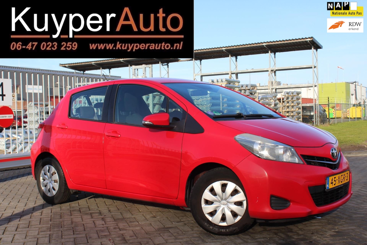 Toyota Yaris - 1.0 VVT-i Aspiration 5 drs 1e eig airco camera cruise trekhaak navi - AutoWereld.nl