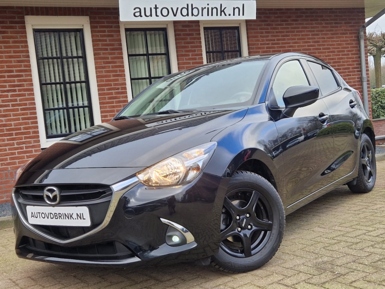 Mazda 2 - 1.5 Skyactiv-G 1.5 Skyactiv-G, CAMERA / STOELVERWARMING / CLIMATE CONTROL - AutoWereld.nl