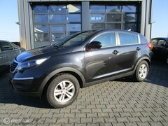 Kia Sportage - 2.0 X-ecutive 143dkm Airco Navi Trekhaak Org NL