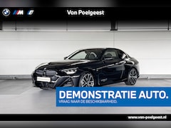 BMW 2-serie Coupé - 218i | Extra getint glas in achterportierruiten en achterruit | Stuurwielrand verwarmd