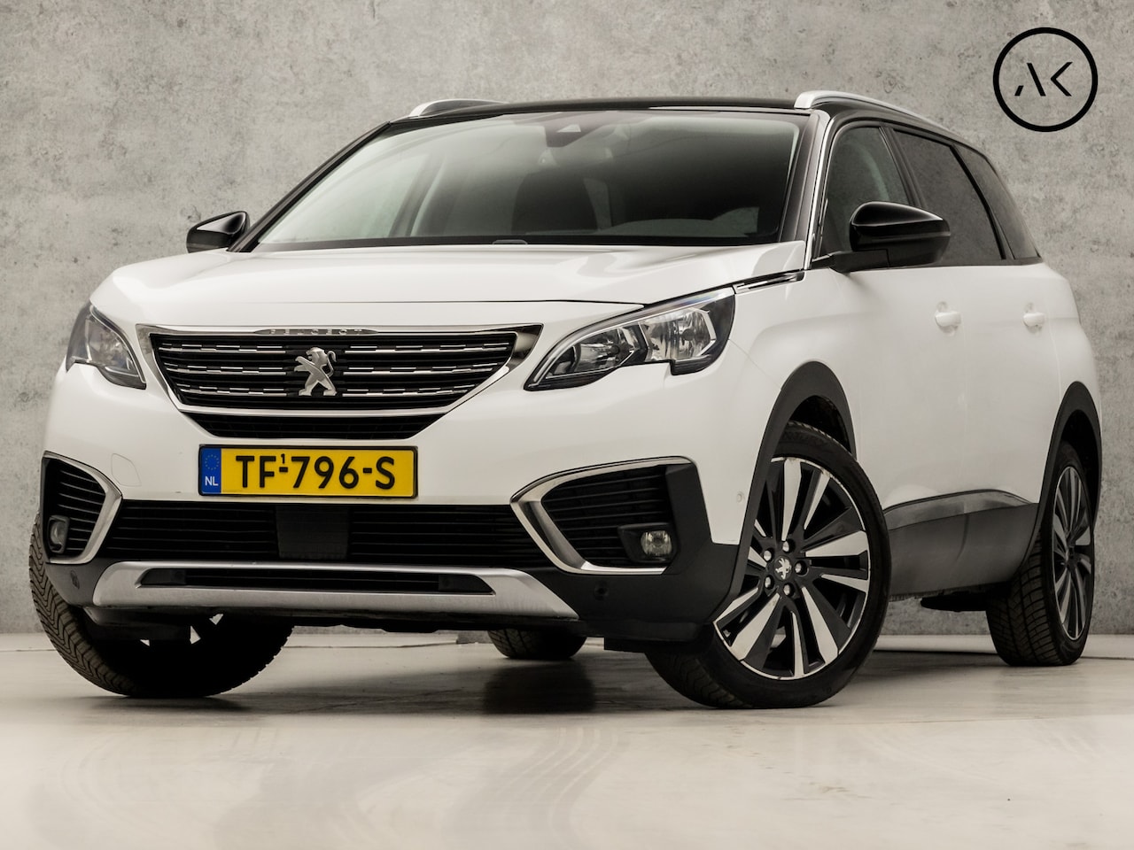 Peugeot 5008 - 1.2 PureTech Sport Deluxe (APPLE CARPLAY, GROOT NAVI, MEMORY SEATS, LEDER, STOELVERWARMING - AutoWereld.nl