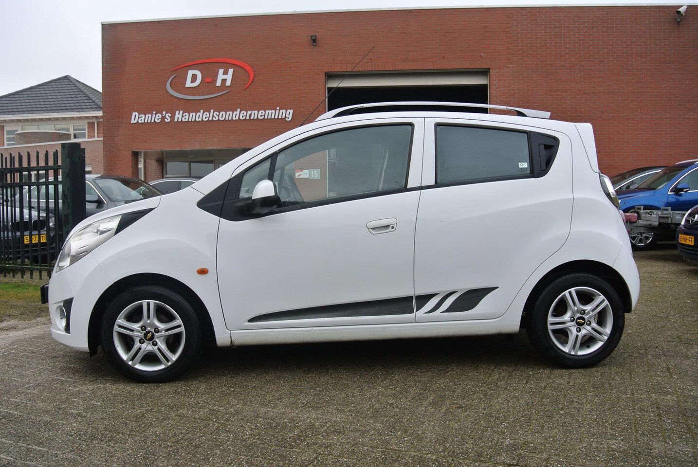 Chevrolet Spark - 1.0 16V LS Bi-Fuel airco inruil mogelijk nap - AutoWereld.nl