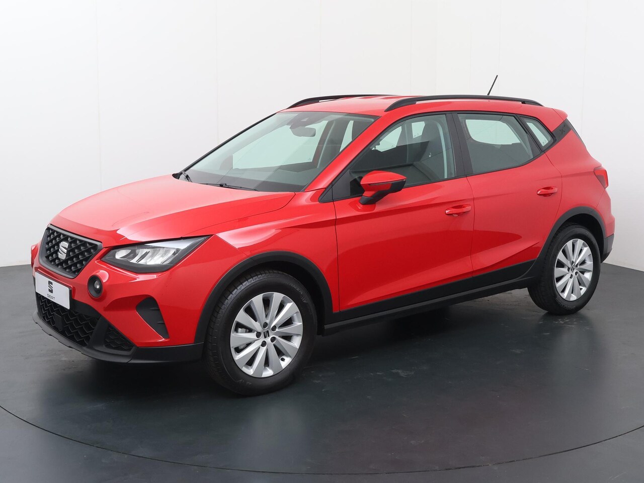 Seat Arona - 1.0 TSI Style | 95 PK | Trekhaak | Apple CarPlay / Android Auto | Parkeersensoren achter | - AutoWereld.nl