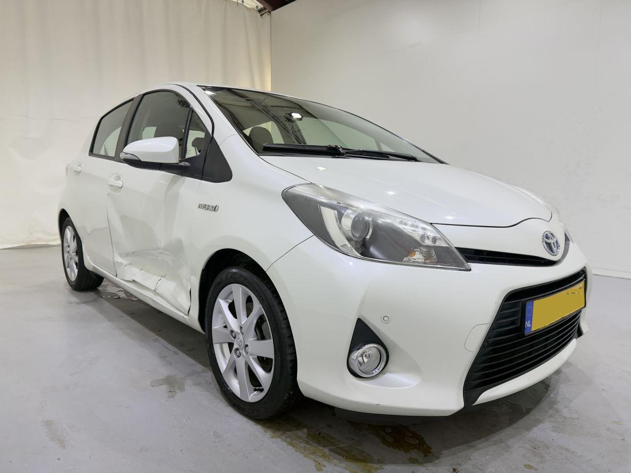 Toyota Yaris - HB 1.5 Hybrid Dynamic Navi/Clima - AutoWereld.nl