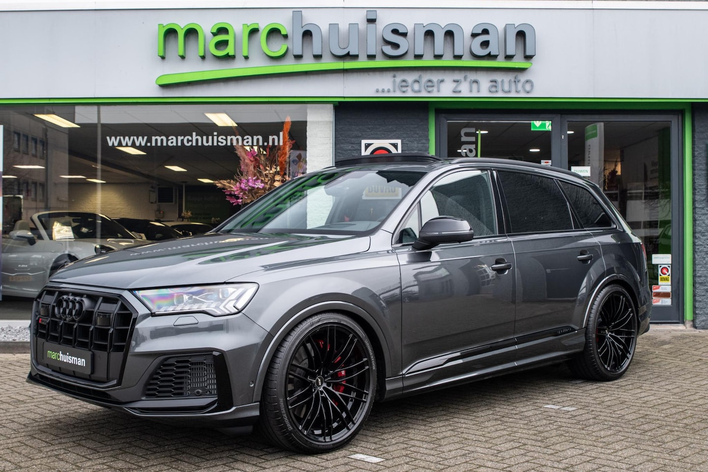 Audi SQ7 - Competition 4.0 TFSI V8 quattro ABT 7p / NWPRS 240K / PANO / VIERWIELSTURING - AutoWereld.nl