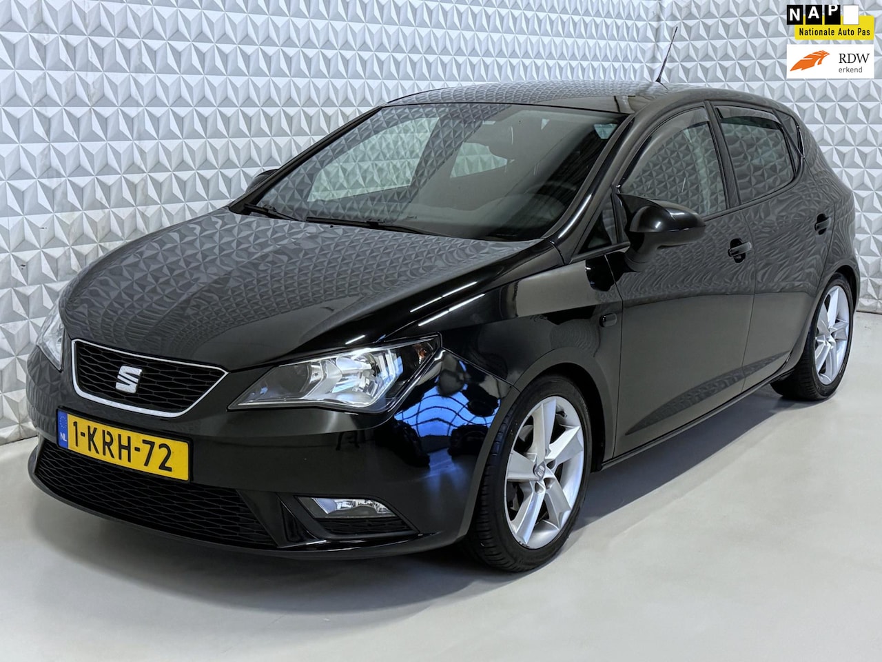 Seat Ibiza - 1.2 TSI Chill Out plus Clima Cruise PDC (2013) - AutoWereld.nl