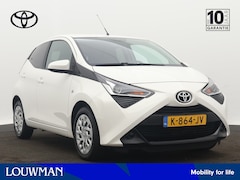 Toyota Aygo - 1.0 VVT-i x-play | Airco | Achteruitrijcamera | Apple Carplay/Android Auto |