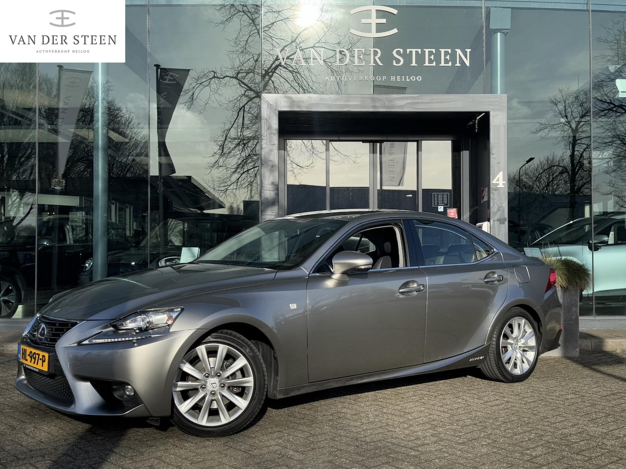 Lexus IS - 300h 25th Edition Leder | Dealer Onderhouden | NL Auto - AutoWereld.nl