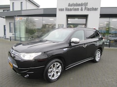 Mitsubishi Outlander - 2.0 PHEV Instyle, Schuifdak, Navi, Camera, Leder