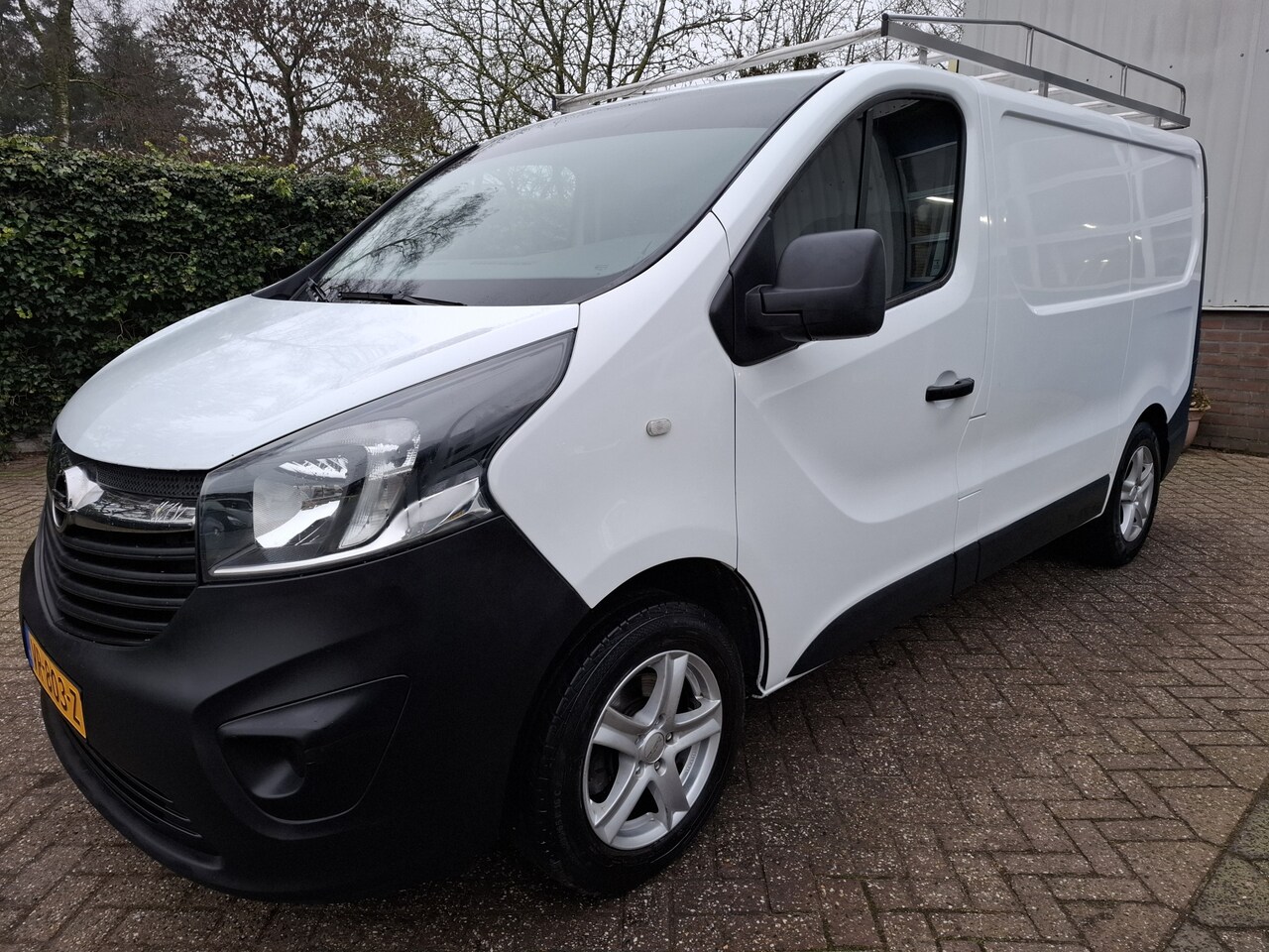 Opel Vivaro - 1.6 CDTI L1H1 Edition EcoFlex AIRCO/CRUISE/PDC.A/3-ZITS/NAVI 140PK - AutoWereld.nl