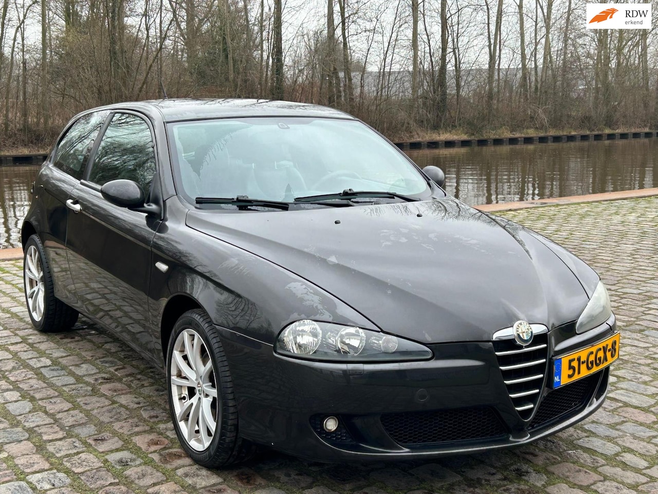 Alfa Romeo 147 - 1.6 T.Spark Veloce Progression airco elektrische ramen cv op afs leerbekeleding - AutoWereld.nl