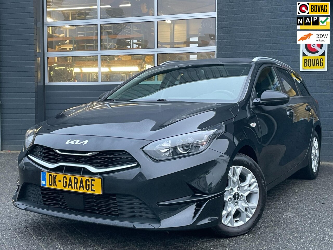 Kia Cee'd Sportswagon - Ceed 1.0 T-GDi DynamicLine|CARPLAY|STOEL-,STUURVERW|CAMERA|CRUISE|CLIMATE - AutoWereld.nl