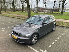 BMW 1-serie - 116i Business Line