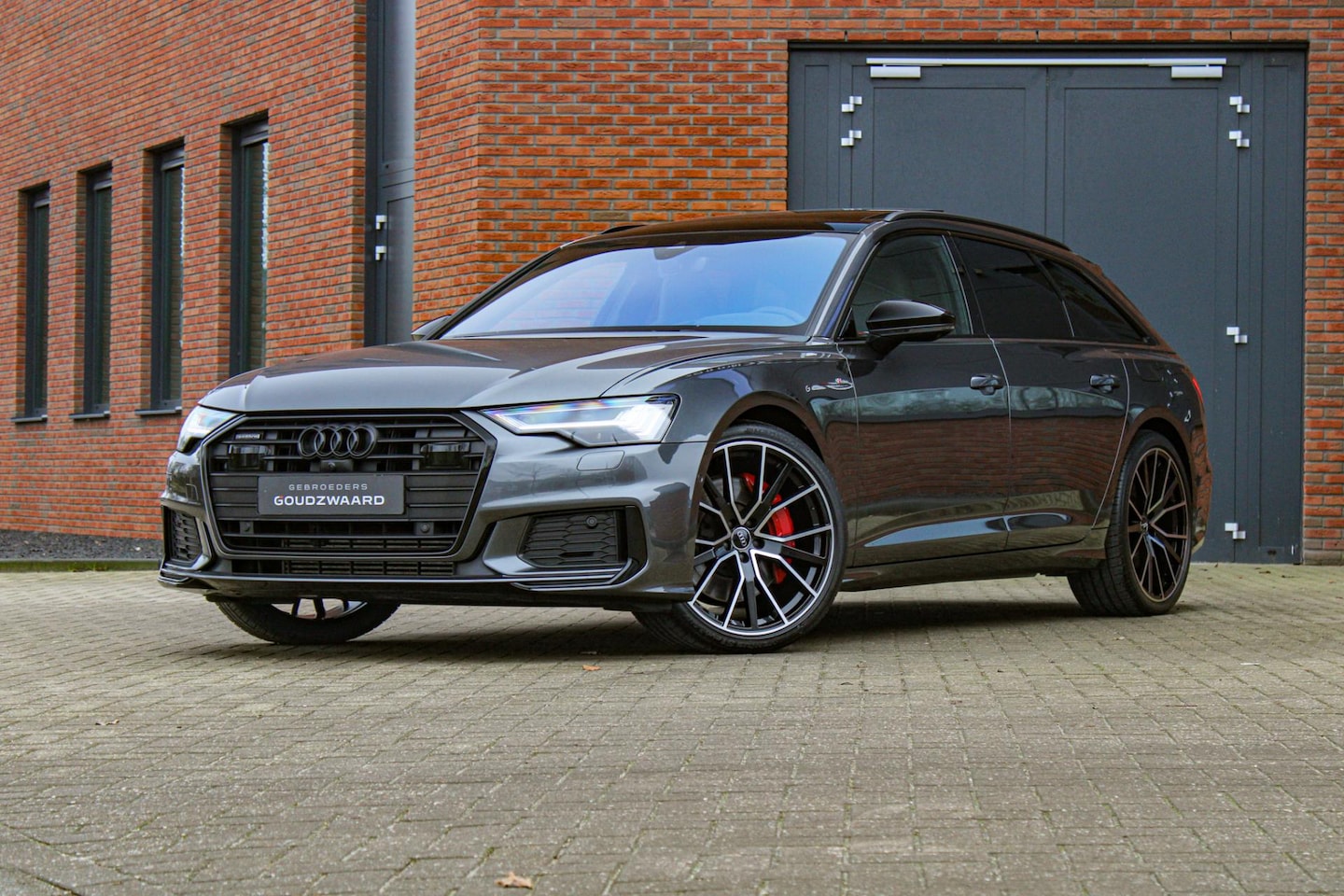 Audi A6 Avant - 55 TFSI e quattro Competition S-line | S-zetels | Pano | HUD | B&O | Trekhaak elek. - AutoWereld.nl