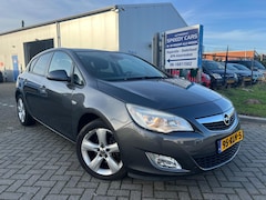 Opel Astra - 1.6 Edition 2010 Cruise Lees Tekst