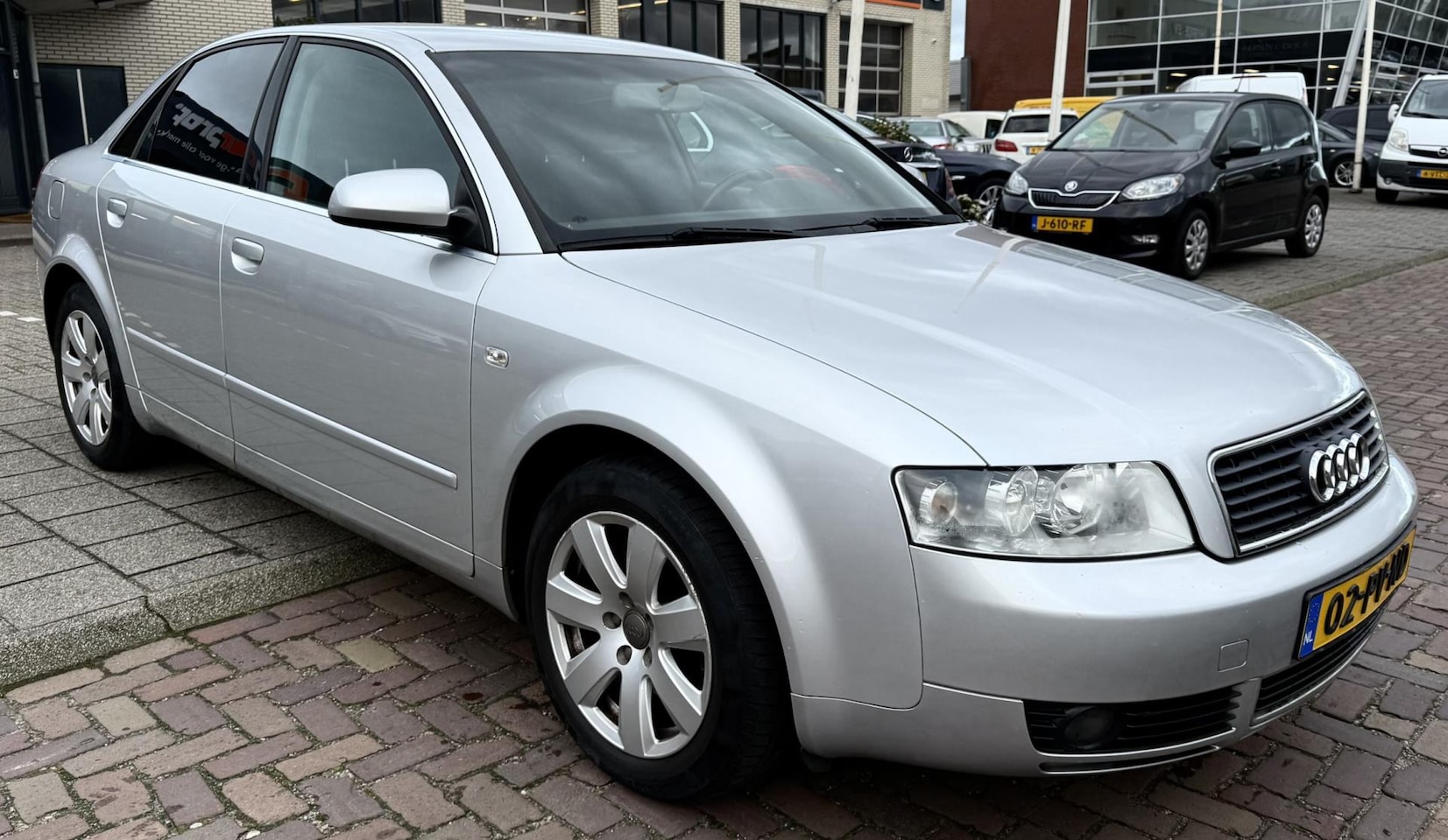 Audi A4 Limousine - 2.0 - AutoWereld.nl