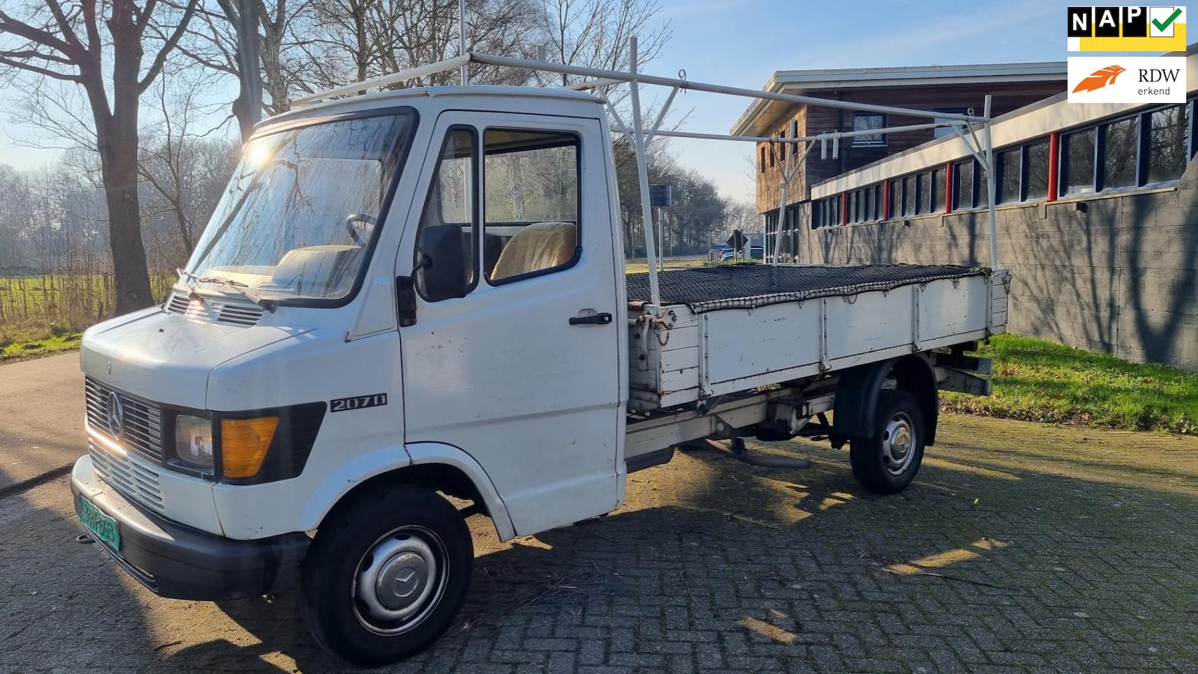 Mercedes-Benz Bestelwagen - 207D FOODTRUCK EURO6 GRATIS RIJDEN BELASTINGVRIJ MILEUZONEVRIJ - AutoWereld.nl