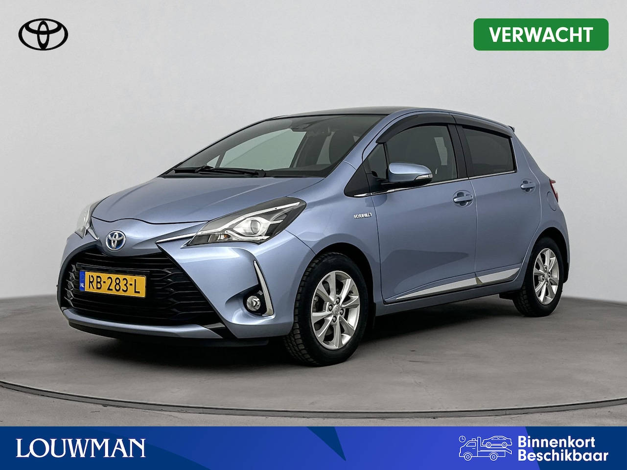 Toyota Yaris - 1.5 Hybrid Premium | Navigatie | Cruise Control | Half leder | Panoramadak | - AutoWereld.nl