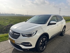 Opel Grandland X - 1.2 Turbo Automaat, Panoramadak, Leder, Stoelverwarming, Apple carplay