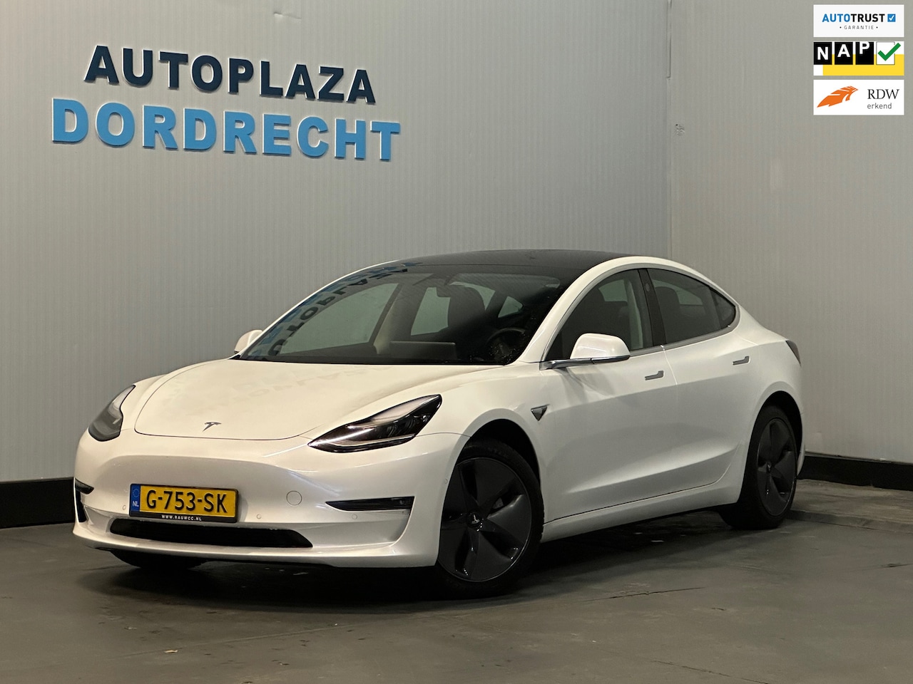 Tesla Model 3 - Long Range RWD Long Range AWD 75 kWh LAGE KMs - AutoWereld.nl