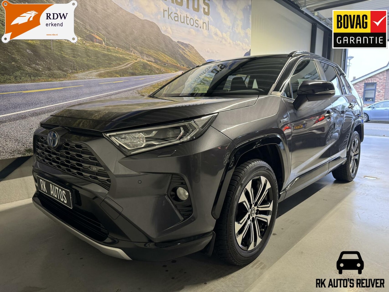 Toyota RAV4 - 2.5 Hybrid Bi-Tone / 1e eig. / Trekhaak - AutoWereld.nl