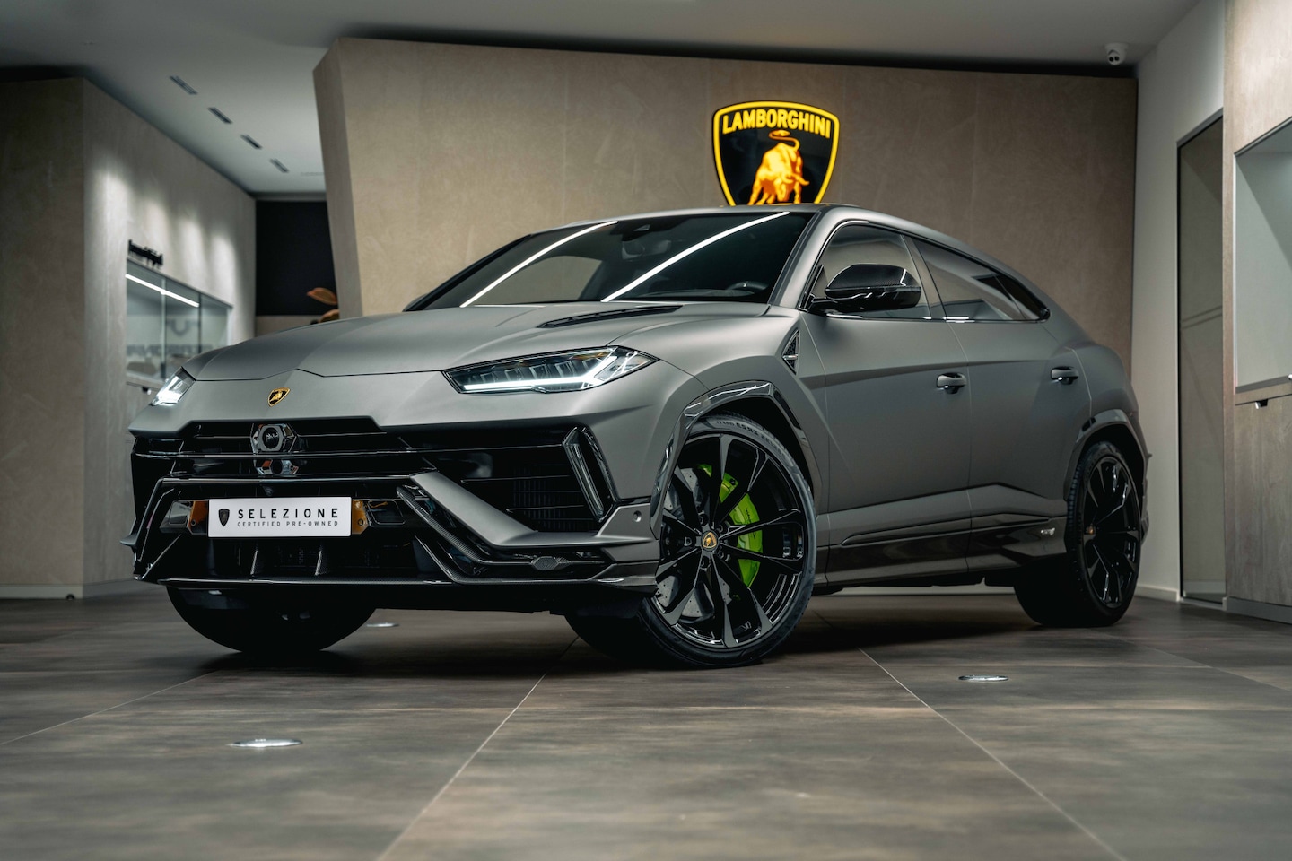 Lamborghini Urus - S MY23 I exterior & interior Full Carbon - AutoWereld.nl