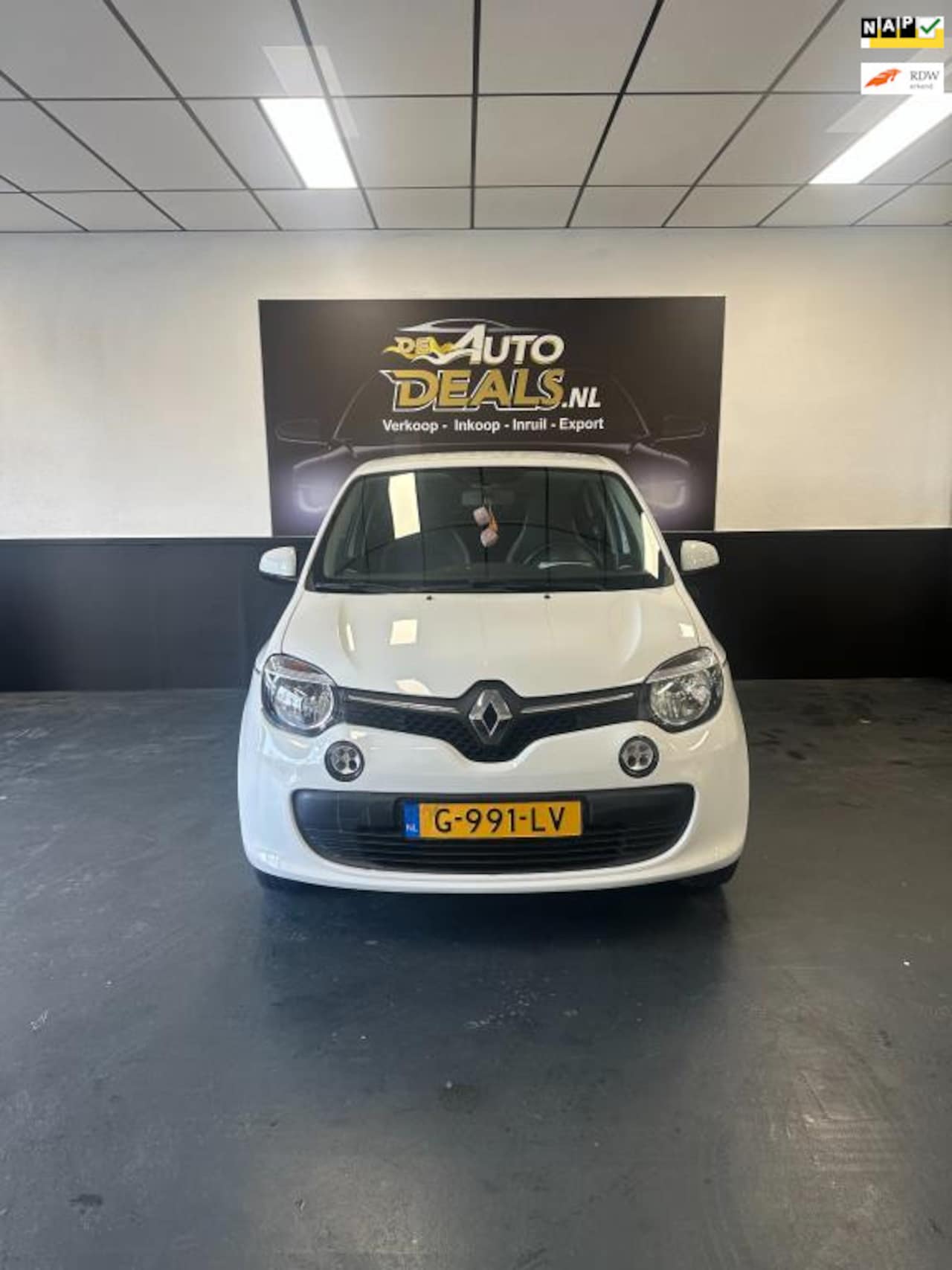 Renault Twingo - 1.0 SCe Life airco LAGE KMSTAND - AutoWereld.nl