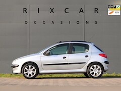 Peugeot 206 - 1.4 XT Automaat Panodak Carplay NIEUWBINNEN