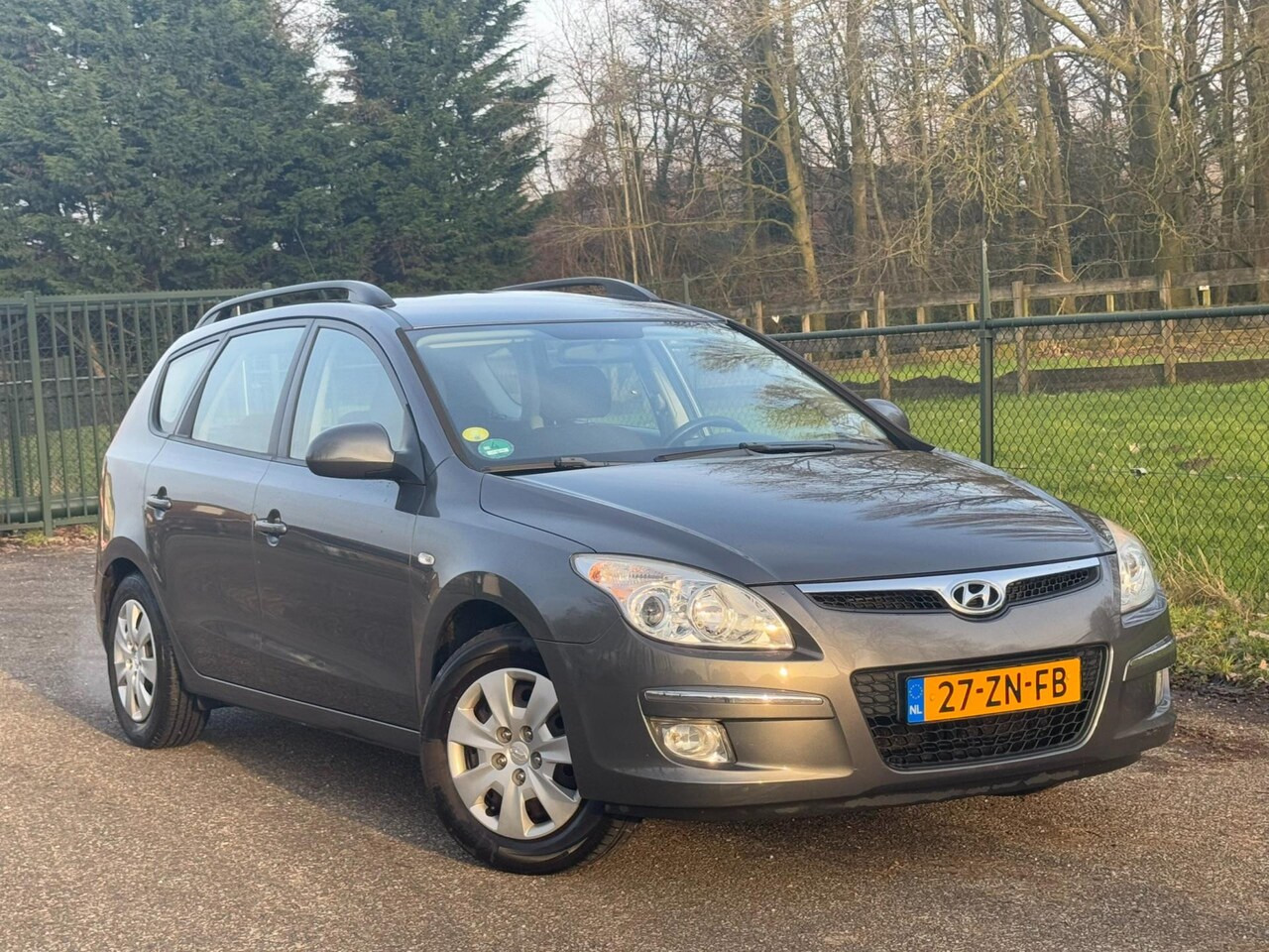 Hyundai i30 CW - 1.6i Dynamic /Airco/Trekhaak/ - AutoWereld.nl