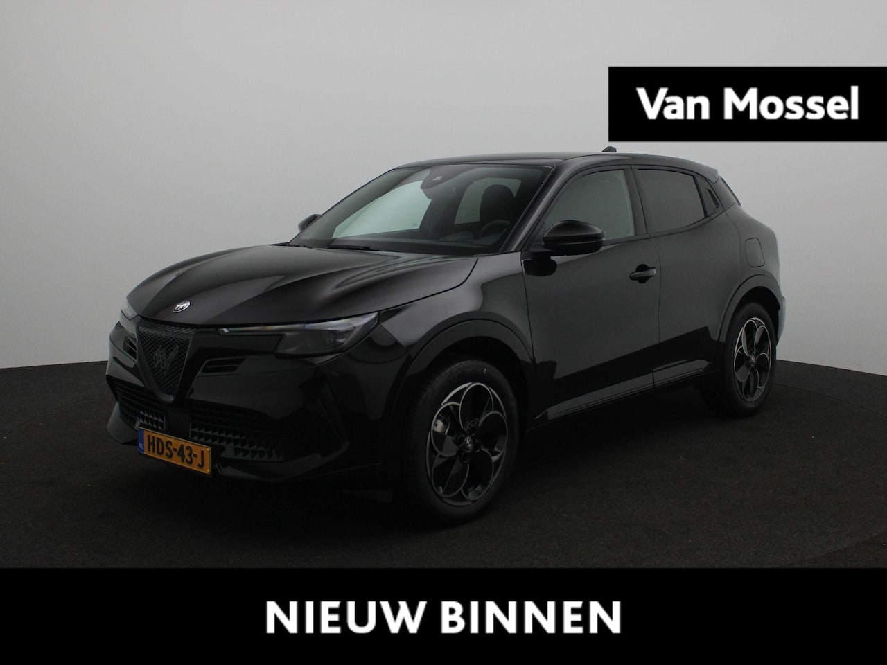 Alfa Romeo Junior - 1.2 Turbo Ibrida | Premium | Schuifdak | Lichtmetalen velgen 18" | - AutoWereld.nl