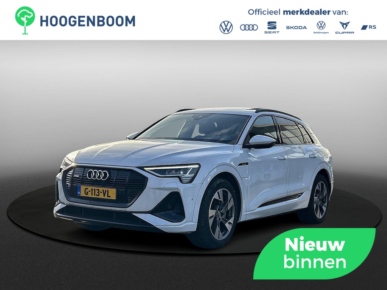 Audi e-tron - e-tron 50 quattro Launch edition Black 71 kWh | Panoramadak | Stoelverwarming | Achteruitr - AutoWereld.nl