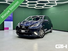 Toyota Aygo - 1.0 VVT-i x-play Camera | Cruise | Navi | NAP