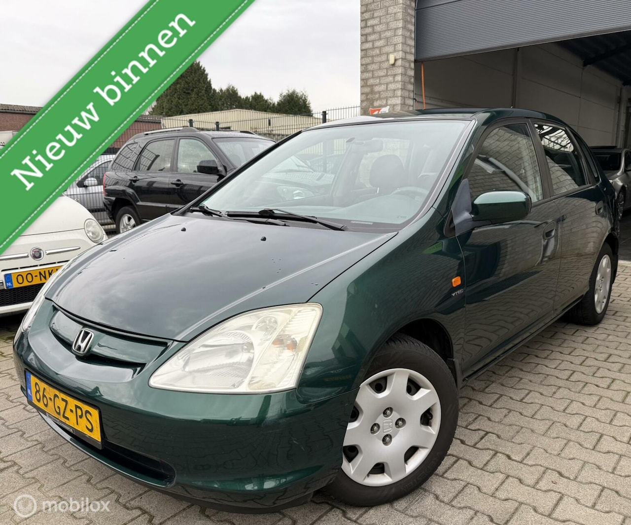 Honda Civic - 1.6i LS / 5DRS / Airco / APK TOT 25-9-2025 - AutoWereld.nl