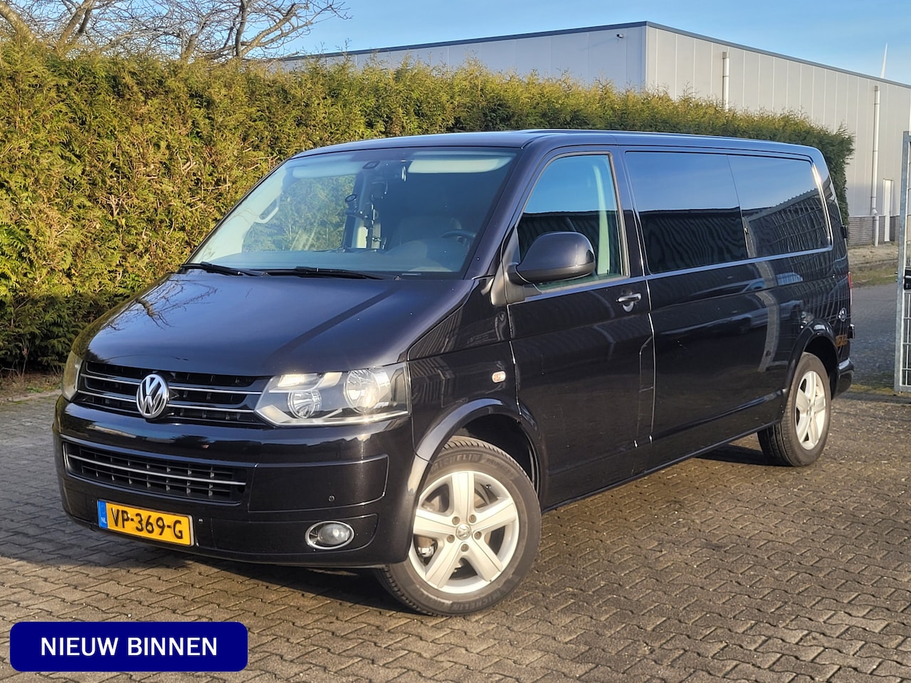 Volkswagen Transporter - 2.0 TDI L2H1 DC Comfortline T Edition - AutoWereld.nl