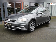 Volkswagen Golf Variant - 1.0 TSI Comfortline + Panorama + set winterbanden + trekhaak afn