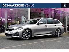 BMW 3-serie Touring - 330i High Executive M Sport Automaat / Panoramadak / Trekhaak / Sportstoelen / Parking Ass