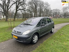 Citroën Xsara Picasso - 1.8i-16V Différence Mooie en goede auto