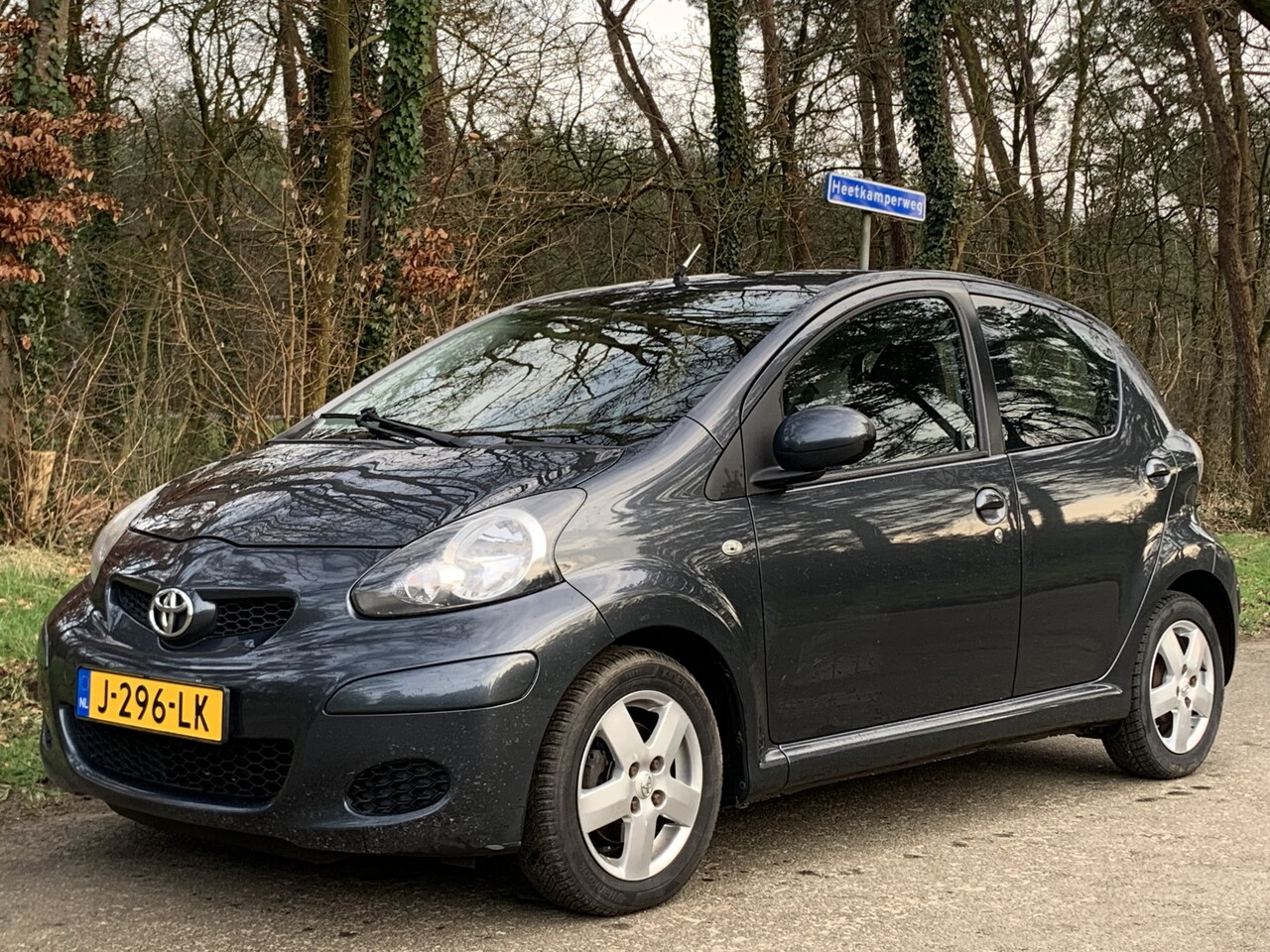 Toyota Aygo - 1.0-12V Comfort 1.0-12V Comfort, 84.000km, Airco, Radio/CD/AUX, Elektrische ramen, Centrale vergrendeling. - AutoWereld.nl