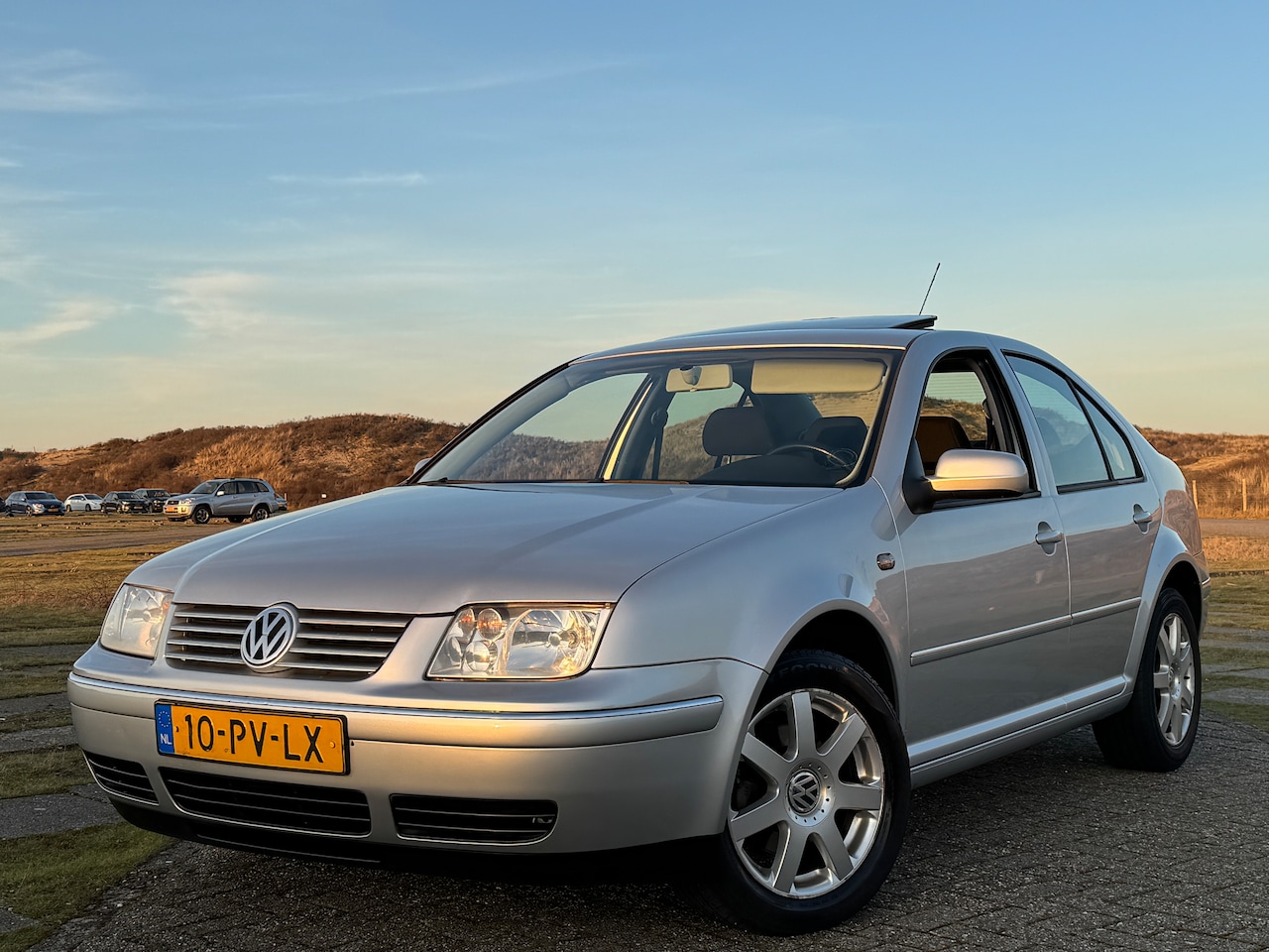 Volkswagen Bora - 1.6-16V Turijn PANO | CRUISE (NAP!) - AutoWereld.nl