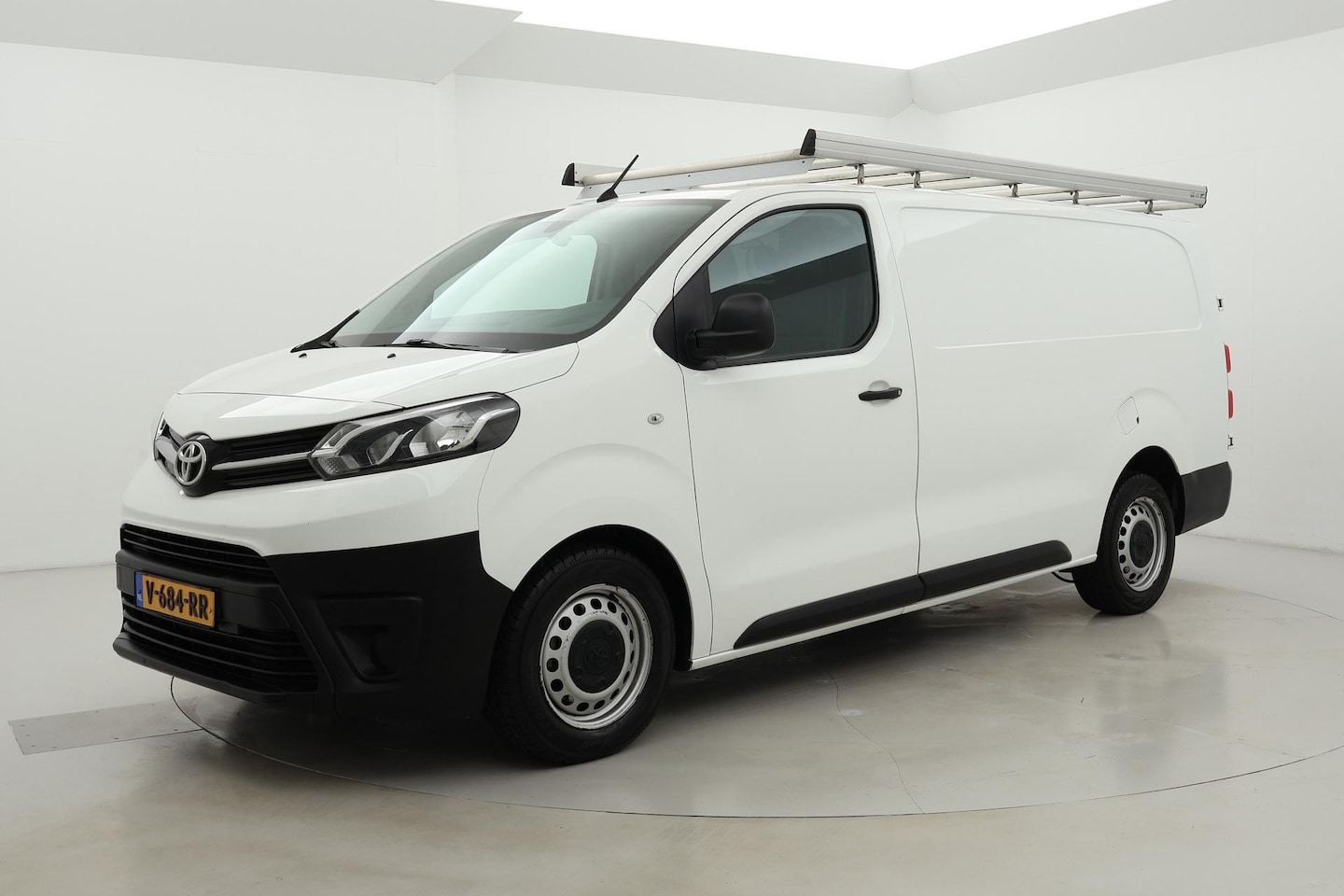 Toyota PROACE Long Worker - 2.0 D-4D Navigator | Trekhaak | Imperiaal - AutoWereld.nl