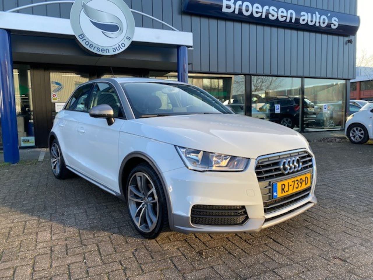 Audi A1 Sportback - 1.0 TFSI 95pk Pro Line met Navi, Airco en 17" - AutoWereld.nl