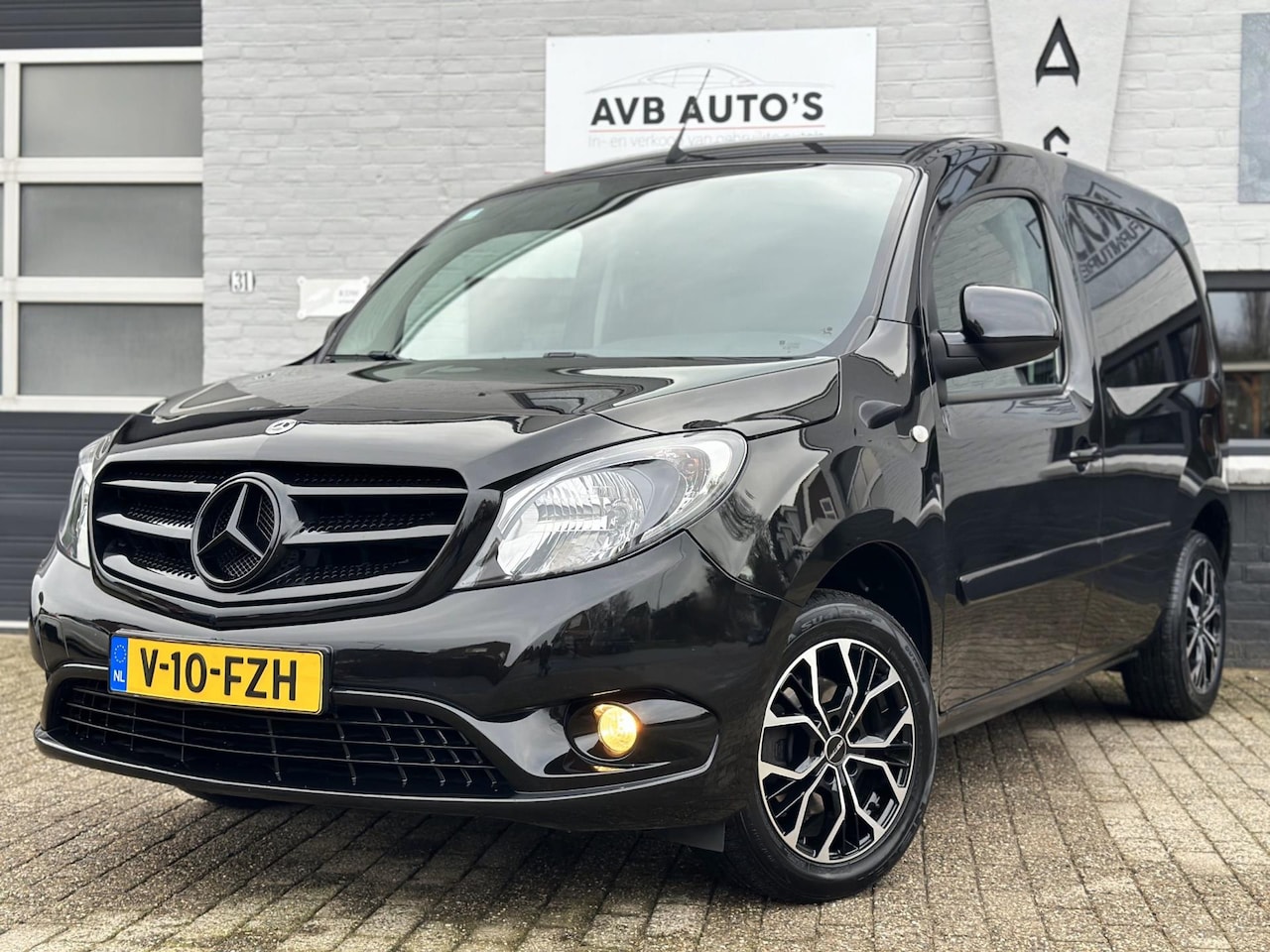 Mercedes-Benz Citan - 109 CDI Airco Navi DAB+ Leder - AutoWereld.nl