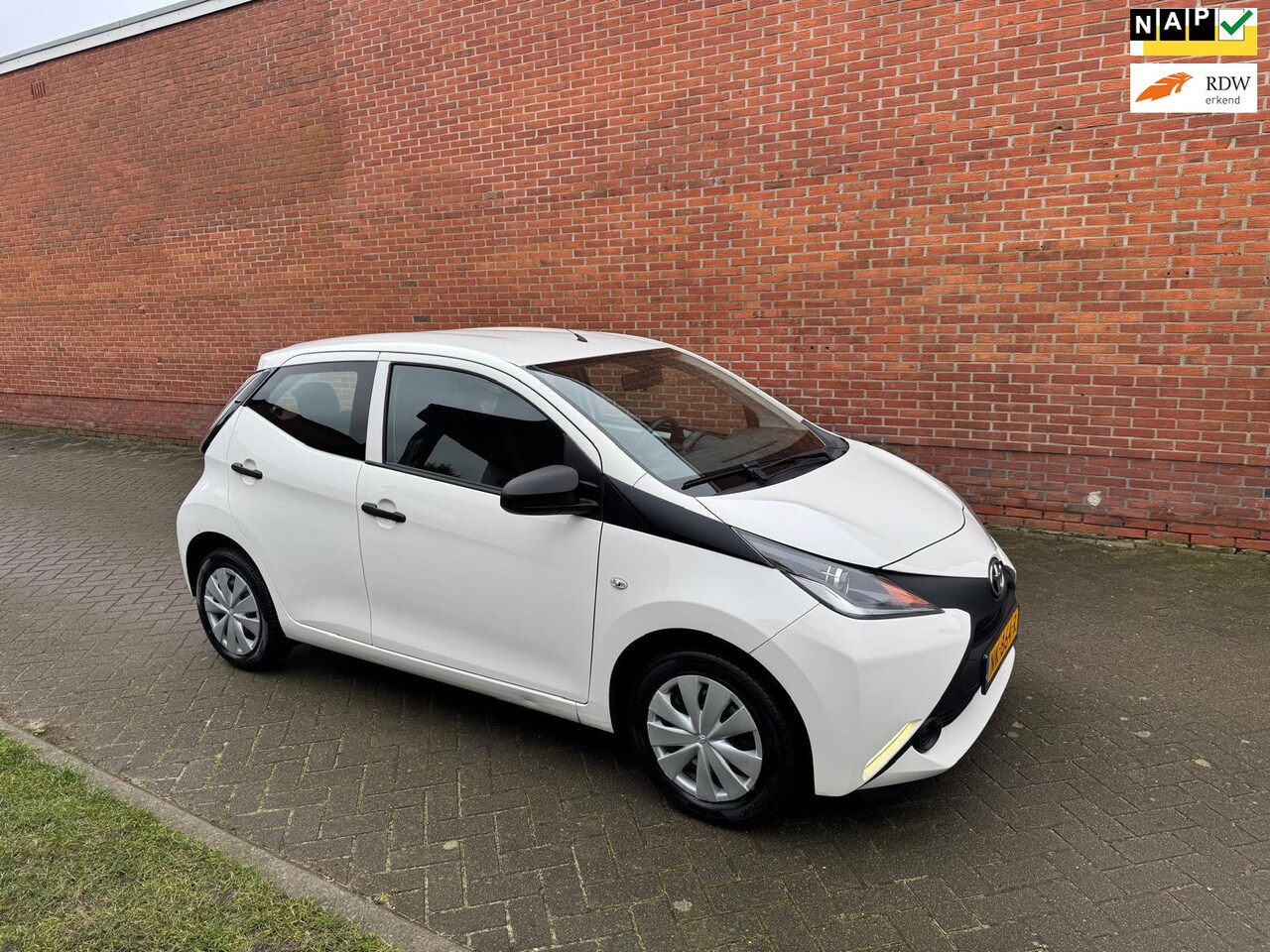 Toyota Aygo - 1.0 VVT-i x-now Airco Nieuwe koppeling - AutoWereld.nl