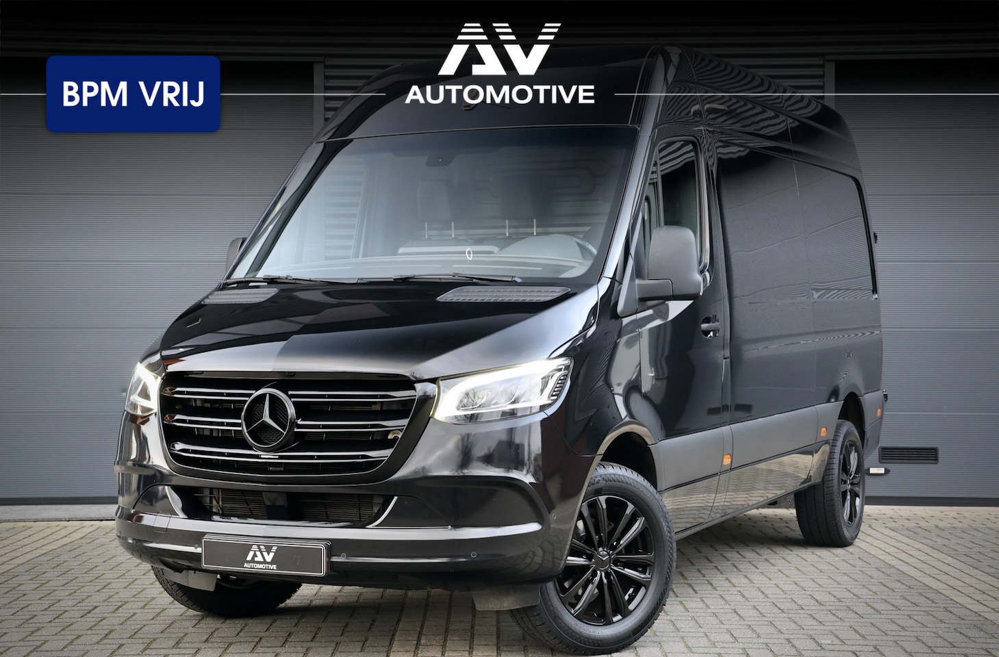 Mercedes-Benz Sprinter - 317 1.9 CDI L2H2 | Camera | CarPlay | LED | Trekhaak | Leder | 3-Zitter | BPM Vrij | Airco - AutoWereld.nl