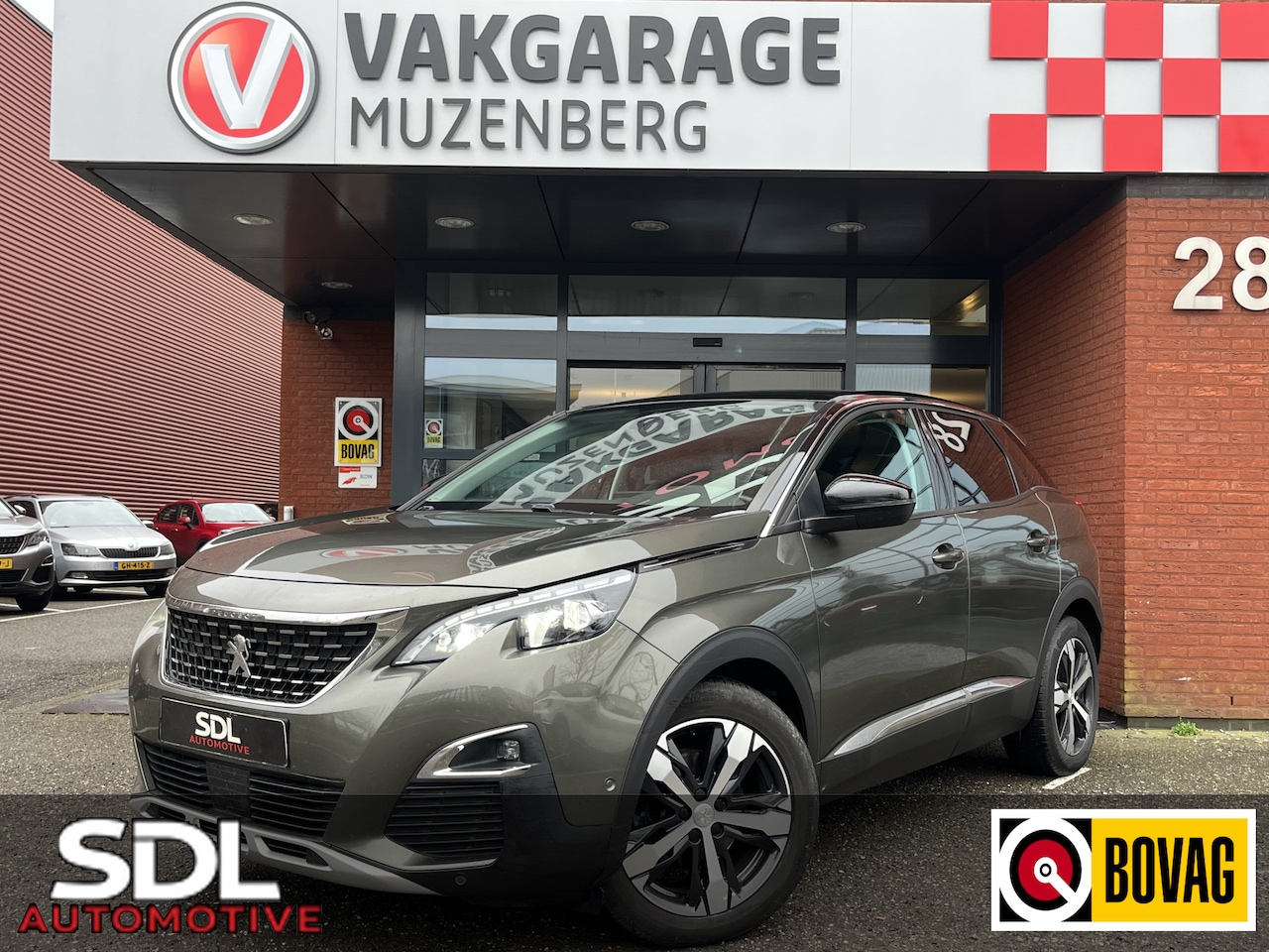 Peugeot 3008 - 1.2 PureTech Première // NAVI // MEMORY SEATS // CRUISE // CLIMA // DODENHOEK SENSOR // - AutoWereld.nl