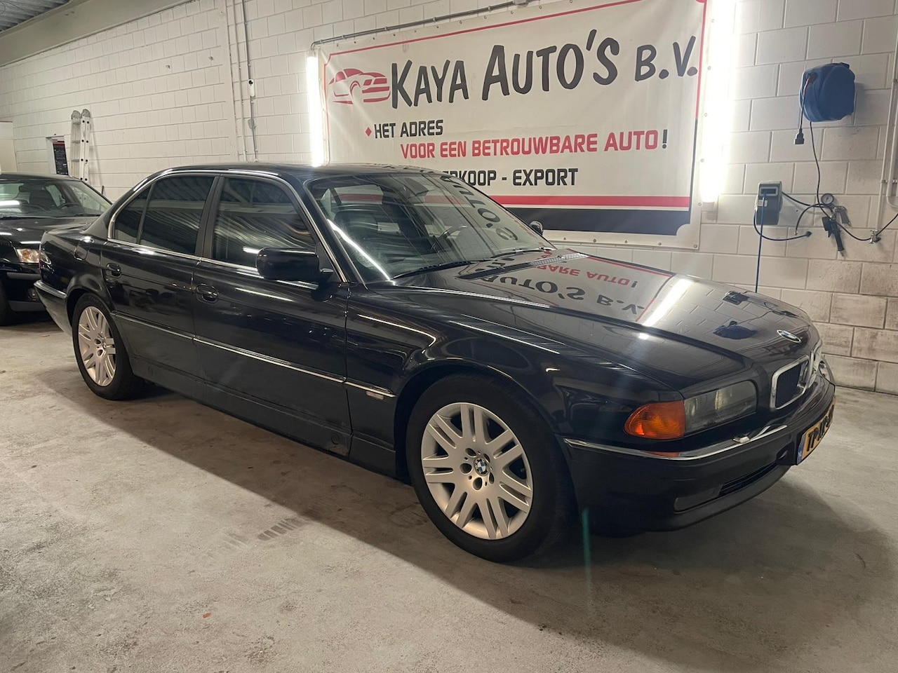 BMW 7-serie - 728i/AIRCO/LEER/SCHUIFDAK/VOL OPTIES - AutoWereld.nl